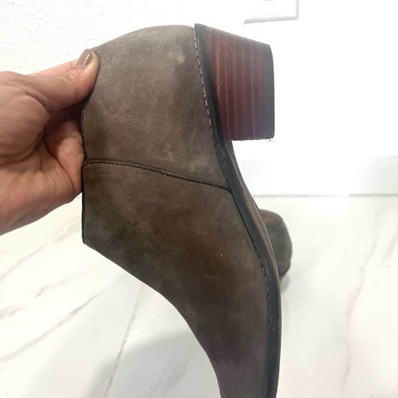 Vionic Serena Taupe Ankle Boots with Side Zipper 6 - Picture 7 of 9